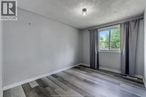 302 Summerset Avenue Kingsville ON N9Y 2B9