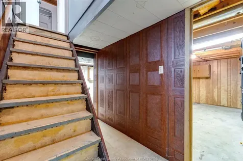 302 Summerset Avenue Kingsville ON N9Y 2B9