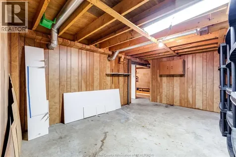 302 Summerset Avenue Kingsville ON N9Y 2B9