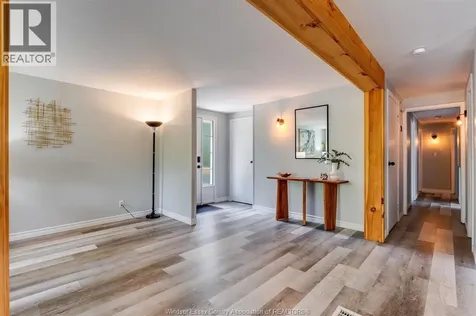 302 Summerset Avenue Kingsville ON N9Y 2B9