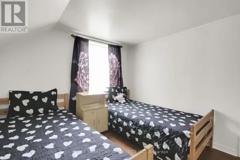 78 Ormond Street Brockville ON K6V 2K6
