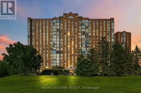 2759 Carousel Crescent Ottawa ON K1T 2N5