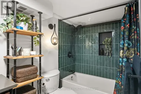 589 Rideau Street Ottawa ON K1N 6A1