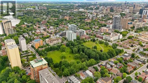 589 Rideau Street Ottawa ON K1N 6A1