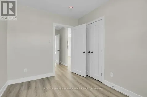 624 Clarke Avenue Ottawa ON K1K 0Y7