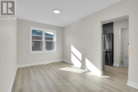 624 Clarke Avenue Ottawa ON K1K 0Y7