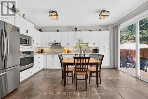 14 Wynridge Place Ottawa ON K2M 2S9