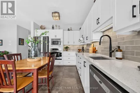 14 Wynridge Place Ottawa ON K2M 2S9