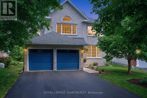 14 Wynridge Place Ottawa ON K2M 2S9