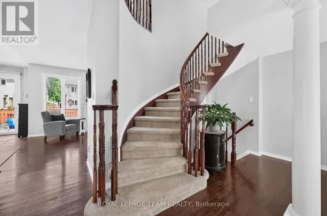 14 Wynridge Place Ottawa ON K2M 2S9