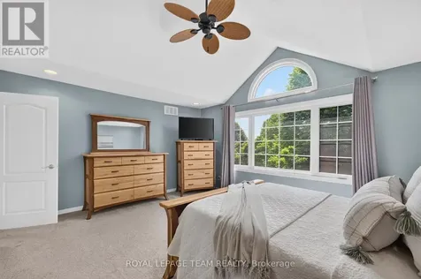 14 Wynridge Place Ottawa ON K2M 2S9