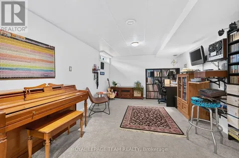 14 Wynridge Place Ottawa ON K2M 2S9
