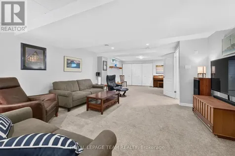 14 Wynridge Place Ottawa ON K2M 2S9