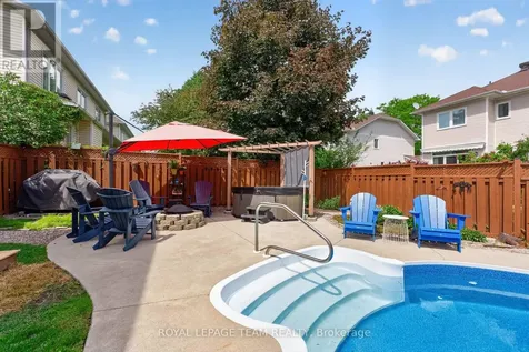 14 Wynridge Place Ottawa ON K2M 2S9