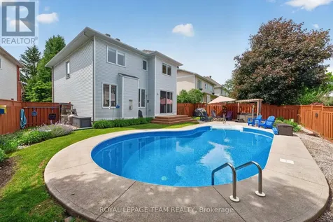 14 Wynridge Place Ottawa ON K2M 2S9