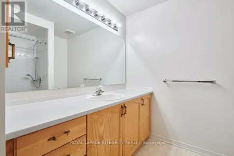 6176 Oak Meadows Drive Ottawa ON K1C 7G8