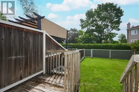 6176 Oak Meadows Drive Ottawa ON K1C 7G8
