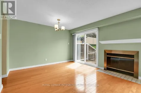 6176 Oak Meadows Drive Ottawa ON K1C 7G8