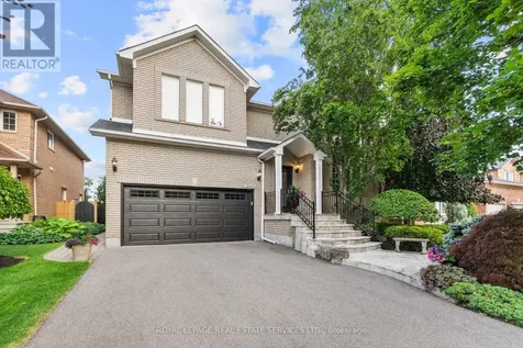 2045 Rosemount Crescent Oakville (wm Westmount) ON L6M 3P5