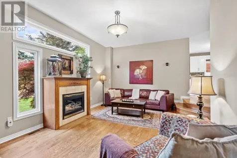 2045 Rosemount Crescent Oakville (wm Westmount) ON L6M 3P5