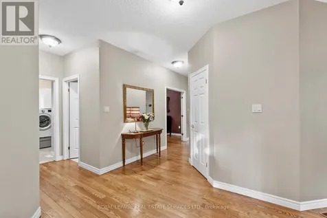 2045 Rosemount Crescent Oakville (wm Westmount) ON L6M 3P5
