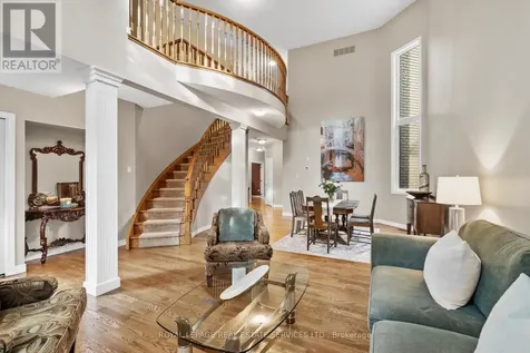 2045 Rosemount Crescent Oakville (wm Westmount) ON L6M 3P5