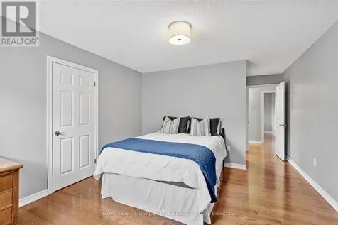 2045 Rosemount Crescent Oakville (wm Westmount) ON L6M 3P5