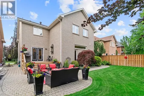 2045 Rosemount Crescent Oakville (wm Westmount) ON L6M 3P5