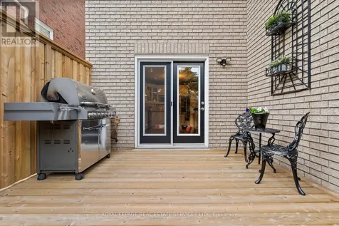 2045 Rosemount Crescent Oakville (wm Westmount) ON L6M 3P5