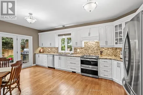 2045 Rosemount Crescent Oakville (wm Westmount) ON L6M 3P5