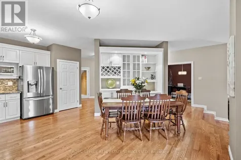 2045 Rosemount Crescent Oakville (wm Westmount) ON L6M 3P5