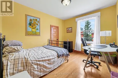 289 Crichton Street Ottawa ON K1M 1W3