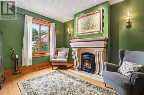 289 Crichton Street Ottawa ON K1M 1W3