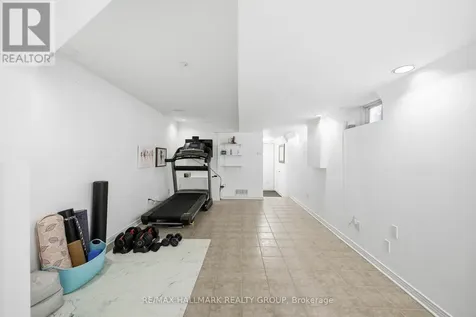 303B James Street Ottawa ON K1R 5M8