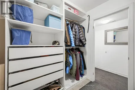 303B James Street Ottawa ON K1R 5M8