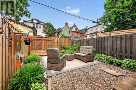303B James Street Ottawa ON K1R 5M8