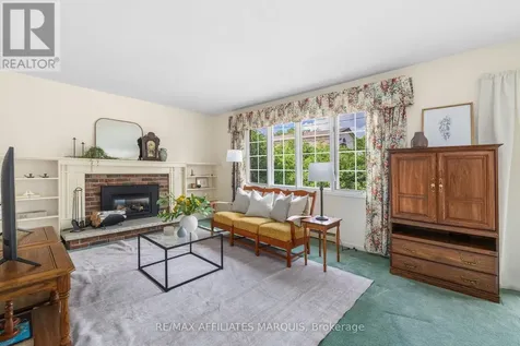 15 Glenview Crescent Perth ON K7H 2L1
