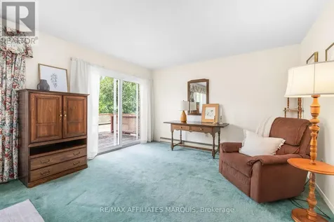 15 Glenview Crescent Perth ON K7H 2L1