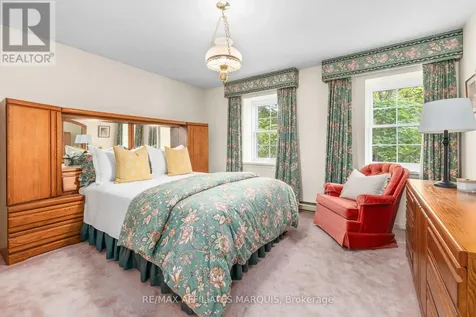 15 Glenview Crescent Perth ON K7H 2L1