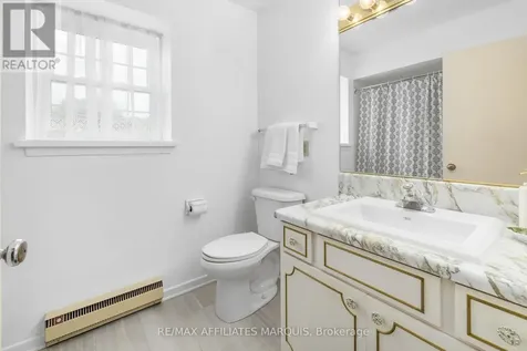 15 Glenview Crescent Perth ON K7H 2L1