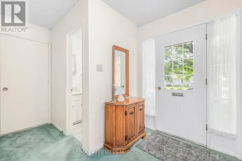 15 Glenview Crescent Perth ON K7H 2L1