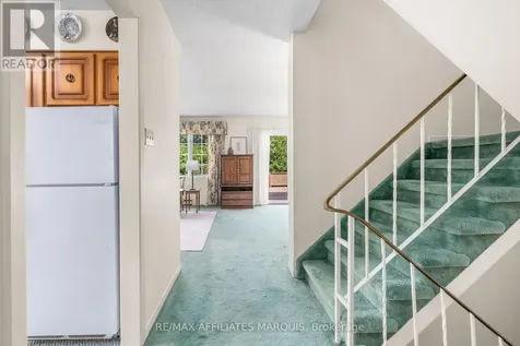 15 Glenview Crescent Perth ON K7H 2L1