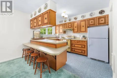 15 Glenview Crescent Perth ON K7H 2L1