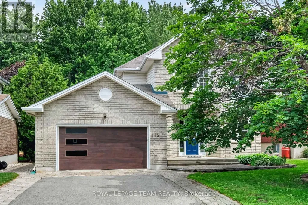 875 Giant Cedars Crescent Ottawa ON K1V 1P1