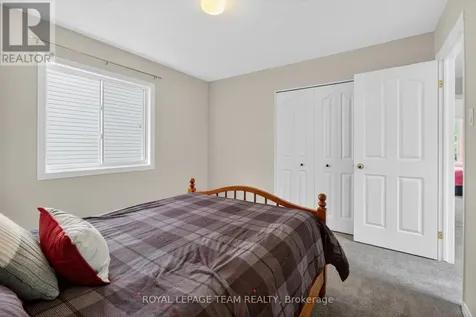 875 Giant Cedars Crescent Ottawa ON K1V 1P1