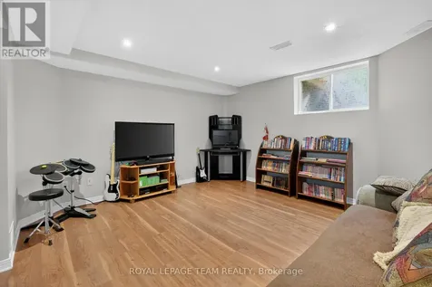 875 Giant Cedars Crescent Ottawa ON K1V 1P1