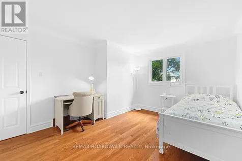 1560 Montcerf Court Ottawa ON K1C 4Z4
