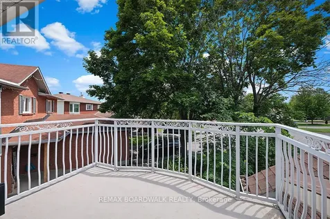 1560 Montcerf Court Ottawa ON K1C 4Z4
