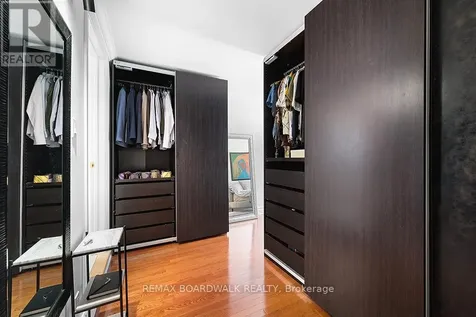 1560 Montcerf Court Ottawa ON K1C 4Z4