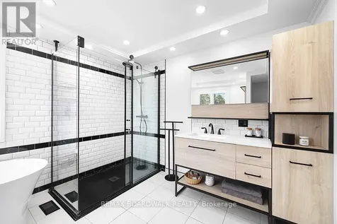 1560 Montcerf Court Ottawa ON K1C 4Z4